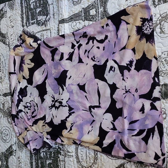 Vera Wang shirt - Picture 3 of 4